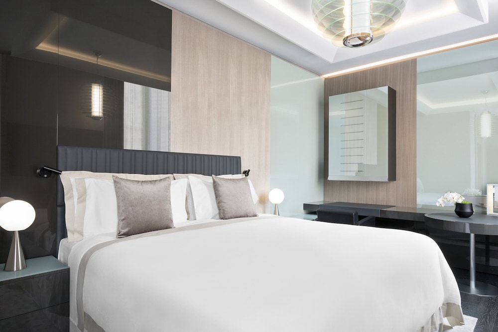 Signature Suite, 1 King Bed