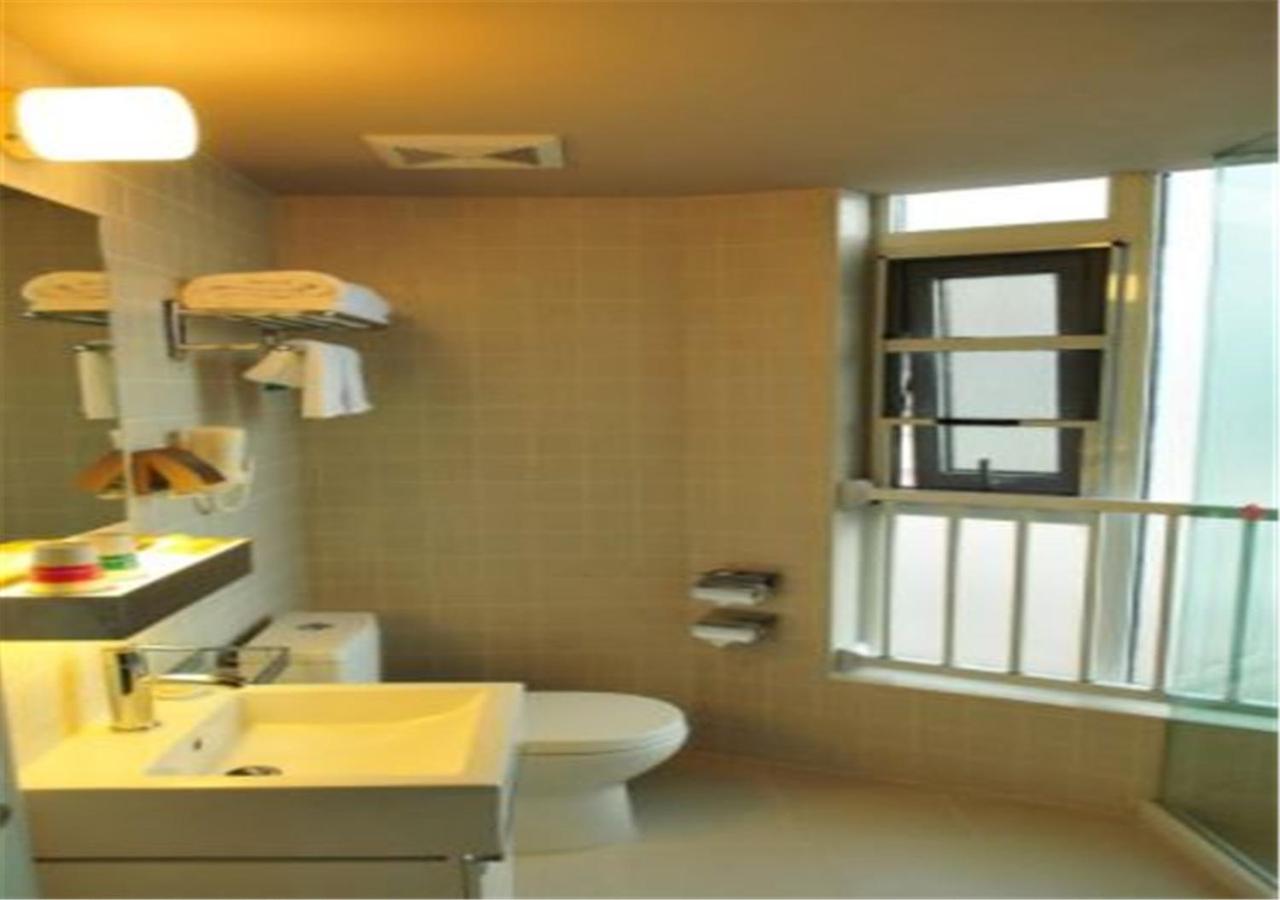 Business Double Room B