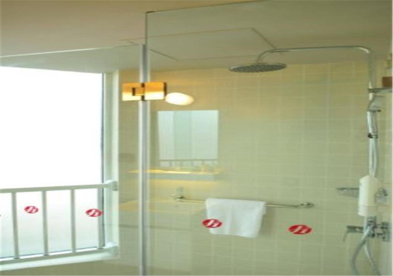 Business Double Room C