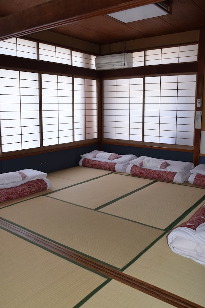 Traditional Japanese-style Room for 5 Guests(Breakfast available at extra cost, No bathroom in room) photo 1