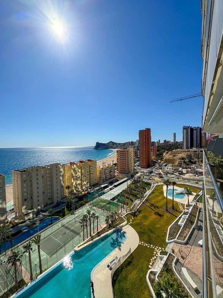 Comfort Suite, Balcony, Beach View