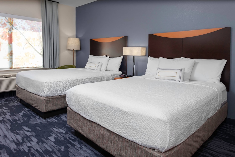 Room, 2 Queen Beds (Hearing Accessible) - Photo 1