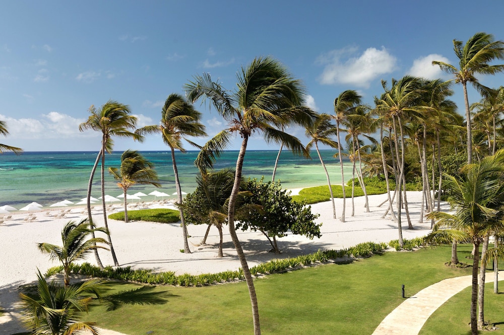 Junior Suite, 1 King Bed, Ocean View (Balcony)