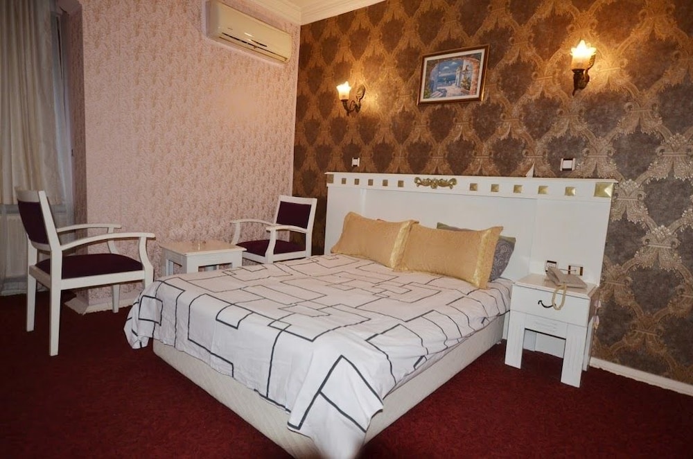Standard Double Room - Photo 2