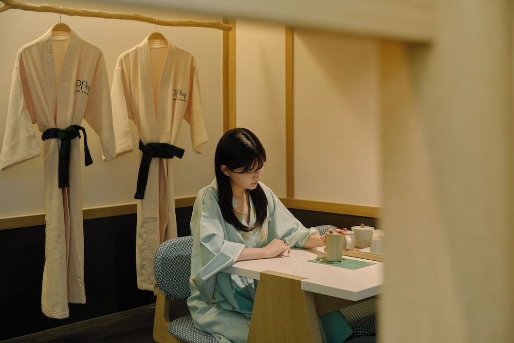 Midori Deluxe photo 2