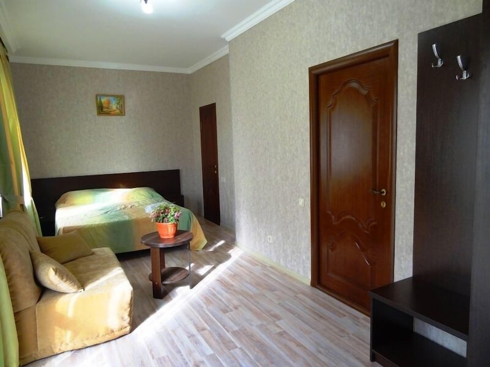 Standard Triple Room, Non Smoking, Balcony (Triple) photo 1