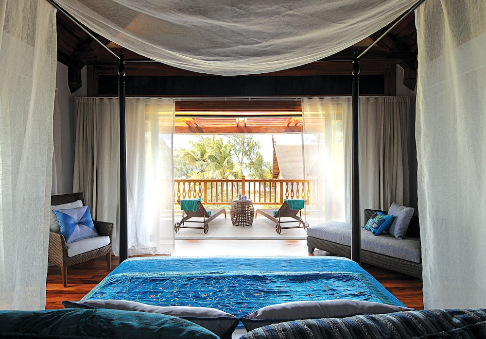 Luxury Villa, 5 Bedrooms, Private Pool, Beachfront photo 3