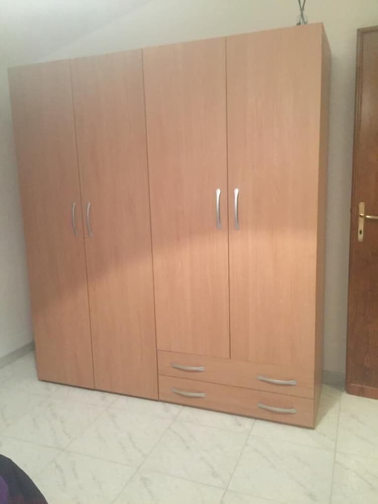 Standard Twin Room, Shared Bathroom photo 3