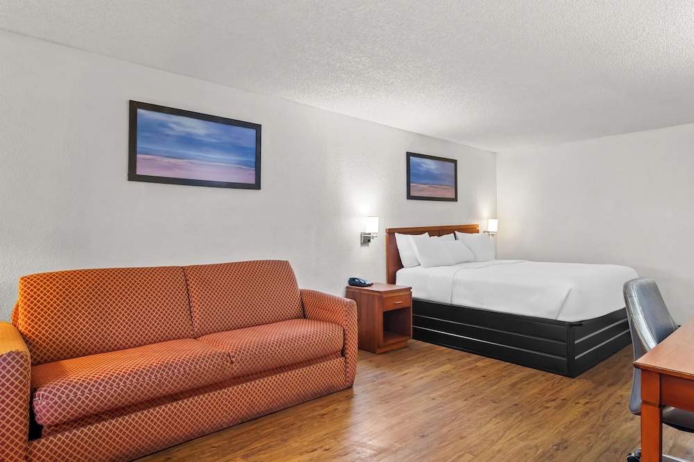 Deluxe Studio Suite
