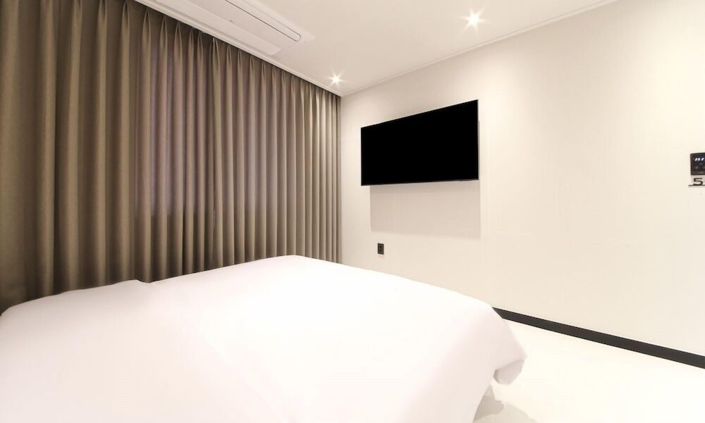 Economy Double Room photo 3