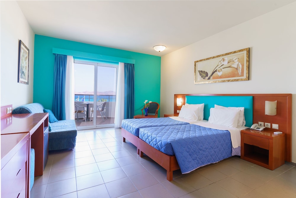 Deluxe Room, Sea View photo 1