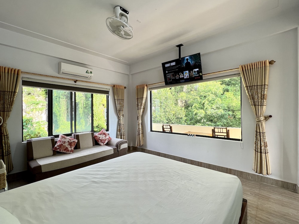Superior Triple Room photo 3