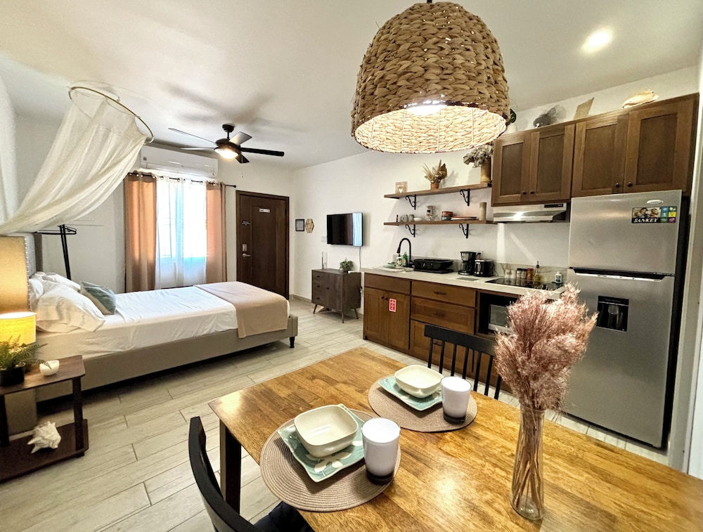 Premier Studio Suite, 1 Queen Bed