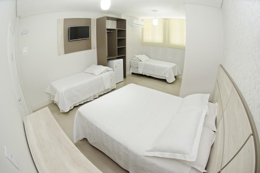Quadruple Room - Photo 1
