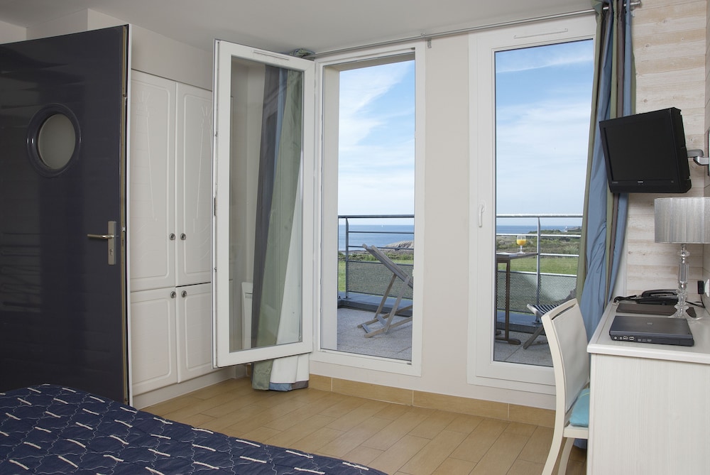 Double Room (Ouessant) photo 3