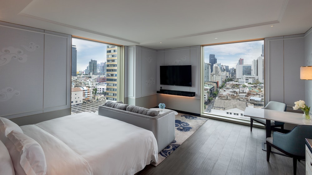 Executive King Room