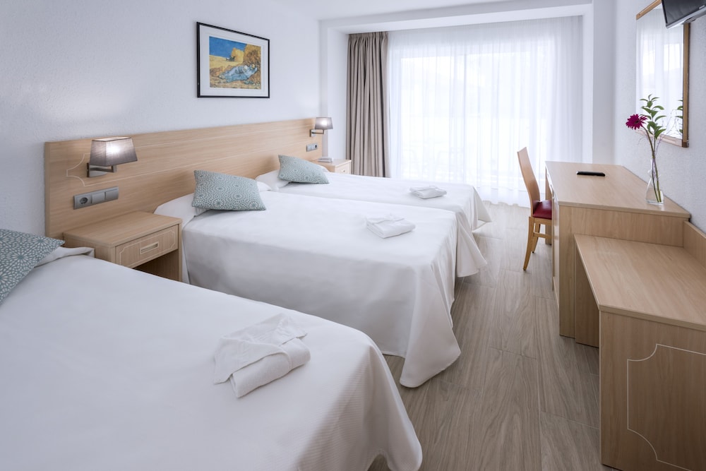 Standard Double Room, Balcony - Photo 3