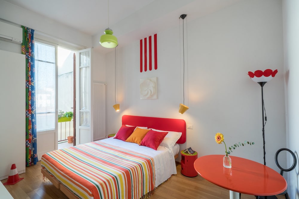 Double Room (60s) photo 1