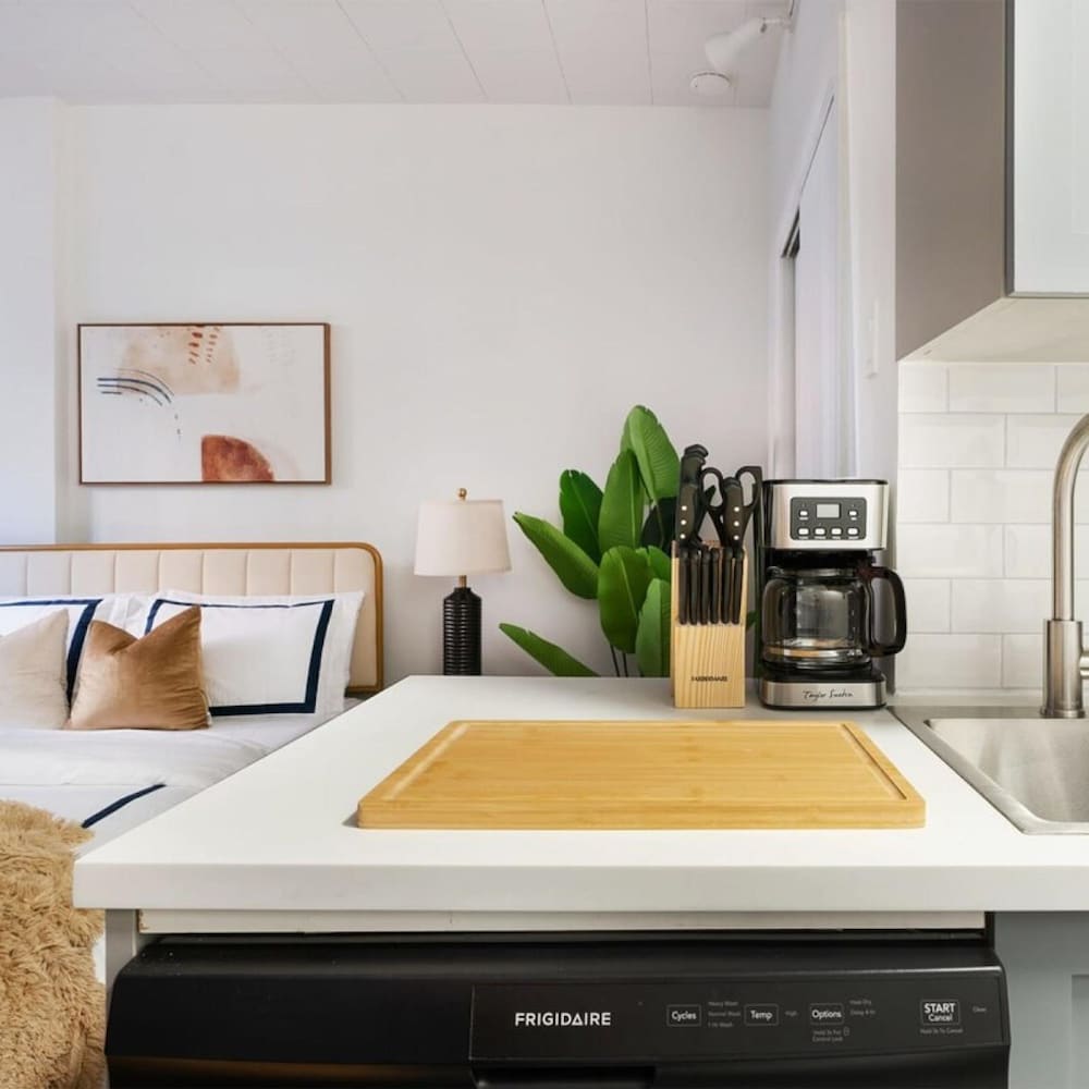 Apartment photo 2