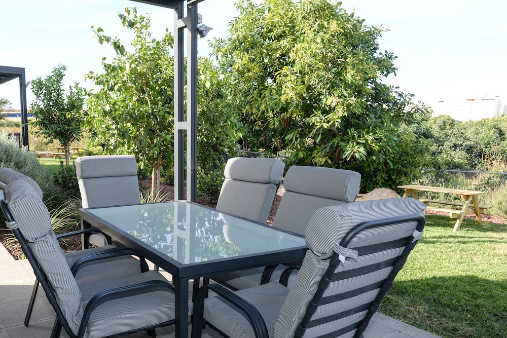 Comfort Duplex, Garden Area (Mata)