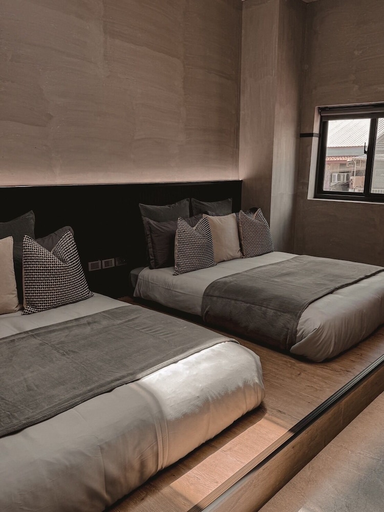 Grand Quadruple Room