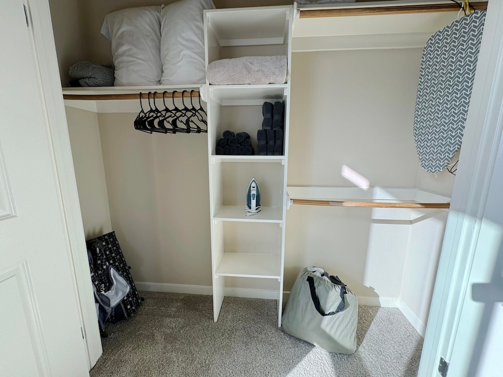 Beautiful 1 BR in LA Gym Pool 10mins to Cedar, Foto 42