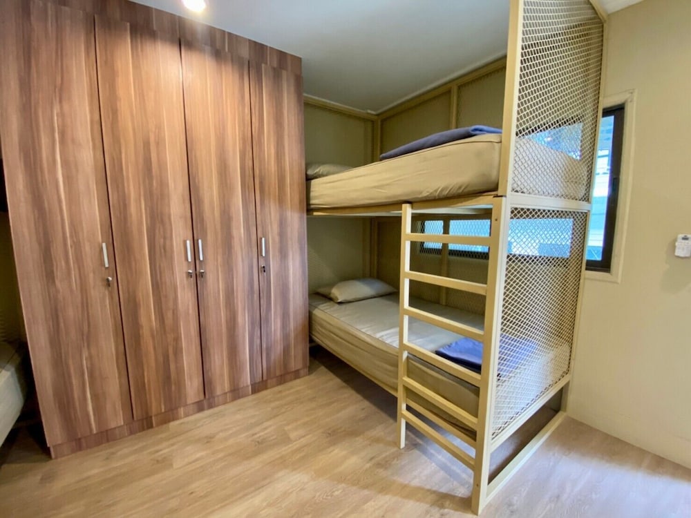 Deluxe Quadruple Room - Photo 5