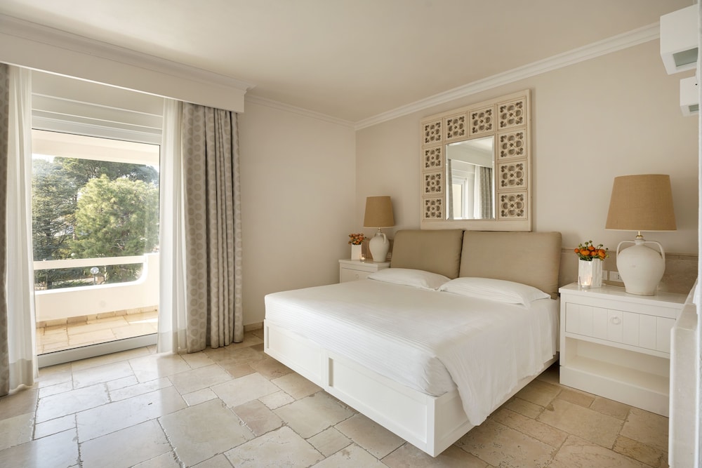 Deluxe Double Or Twin Room (1) photo 2