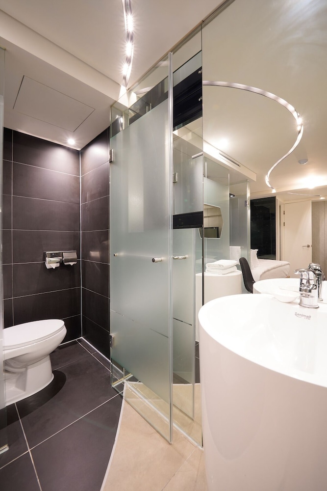 Deluxe Family Spa - Photo 6