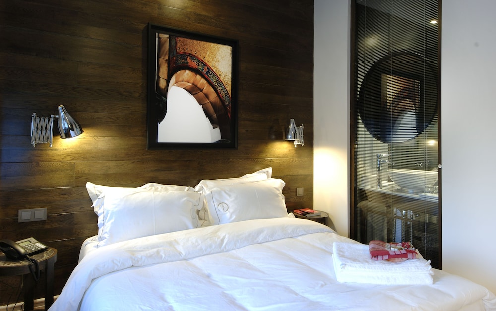 Basic Double Room photo 2