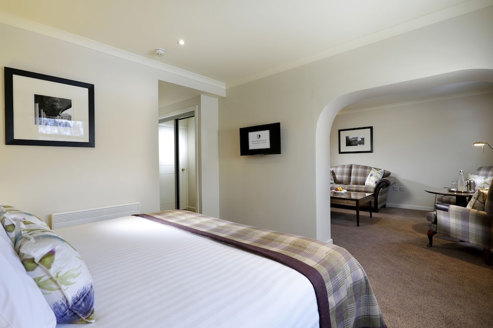 Suite, 1 Double Bed photo 3