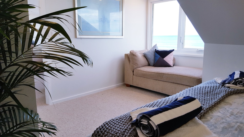 Panoramic Apartment, 2 Bedrooms, Ocean View, Beachfront (Ocean Vista) photo 1