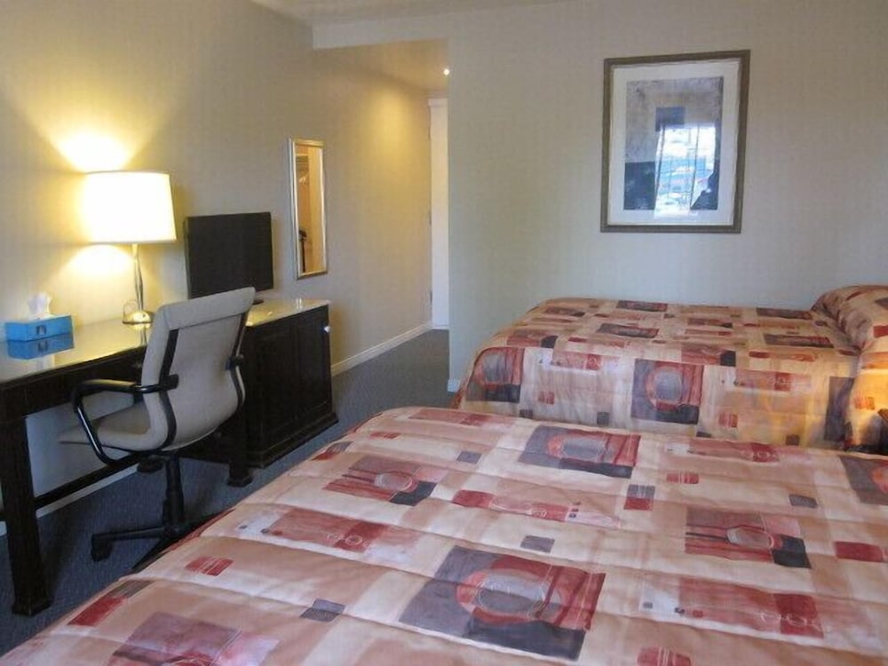 Superior Room, 2 Double Beds photo 2