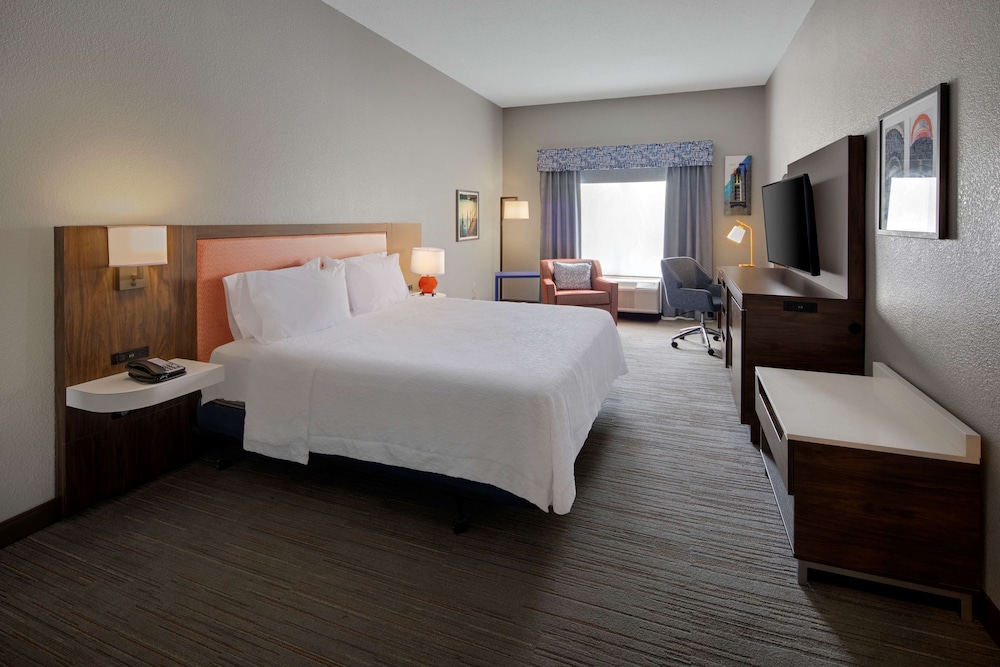 Room, 1 King Bed, Accessible, Non Smoking - Photo 3