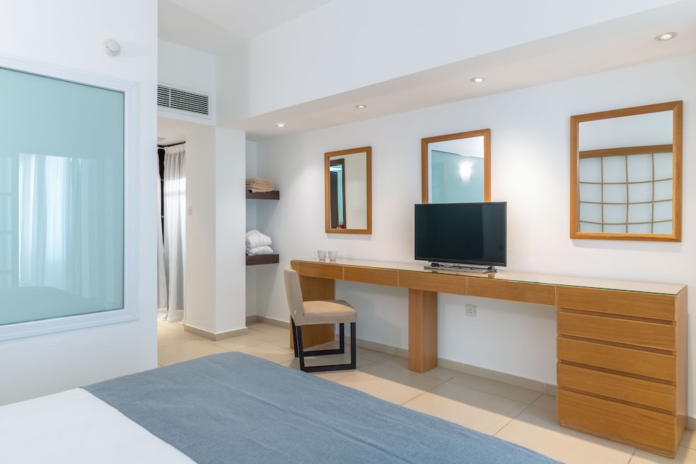 Grand Suite, Sea View - Photo 4