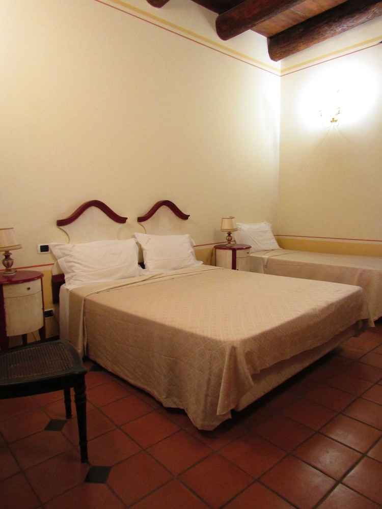 Triple Room photo 2