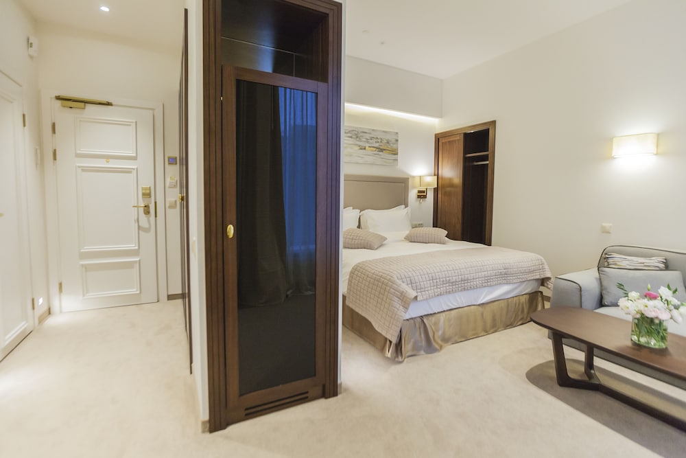 Superior Double Room photo 2