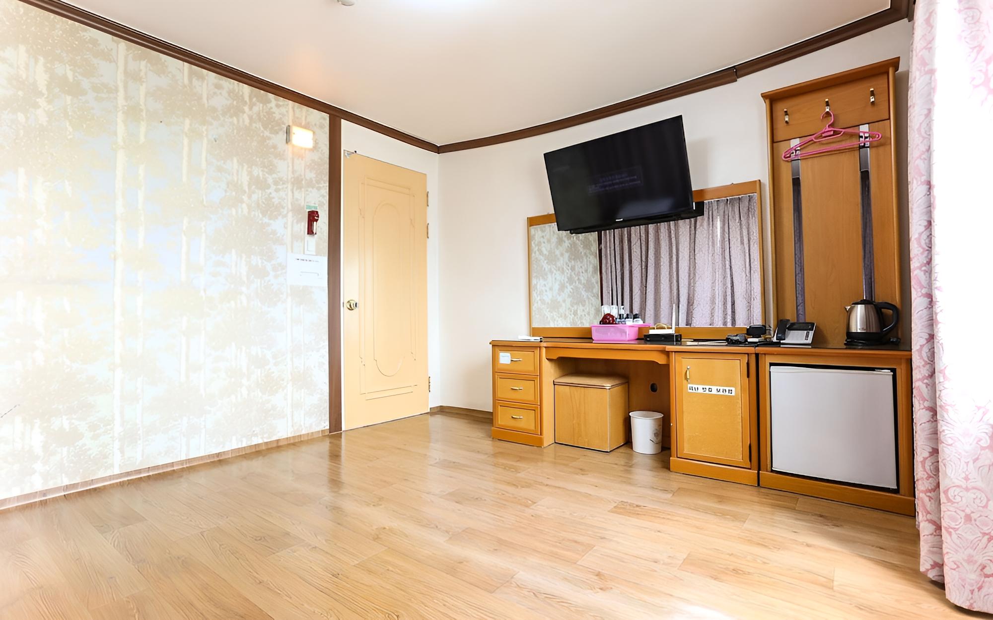 Room (On-dol)