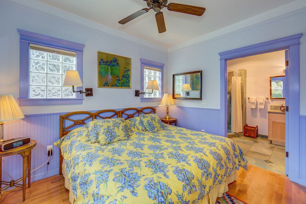 Luxury Suite, Patio, Garden View