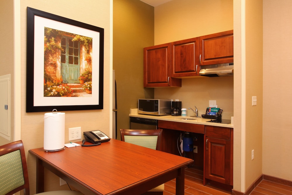 Suite, 2 Bedrooms, Accessible, Bathtub