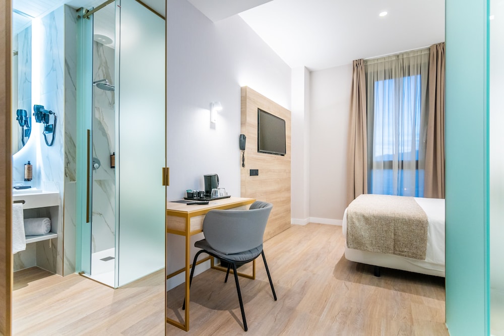 Comfort Double or Twin Room - Photo 11