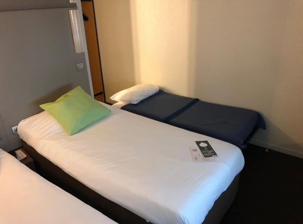 Standard Room, 1 Double Bed (1 Junior Bed Up To 10 Years) photo 2
