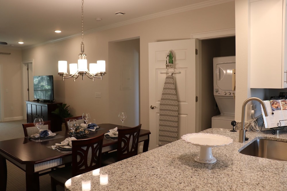 Senior Condo, 1 Bedroom, Non Smoking, Balcony photo 3