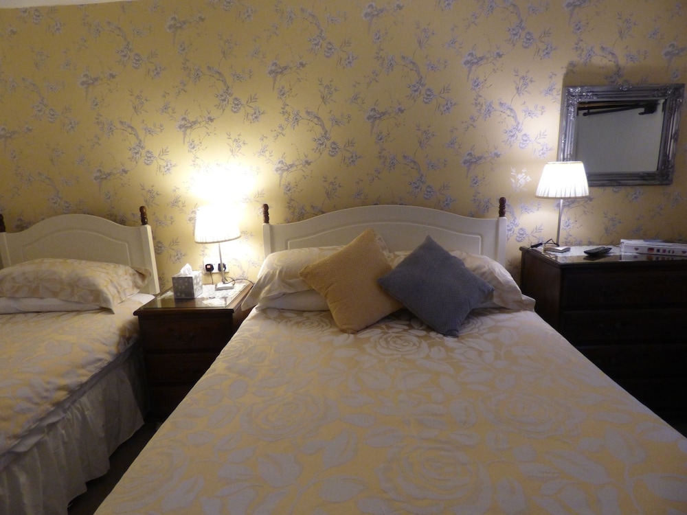 Triple Room, Ensuite (Room 4) photo 3