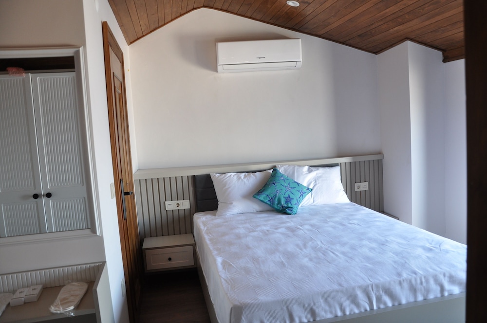 Deluxe Double Room, Sea View photo 2