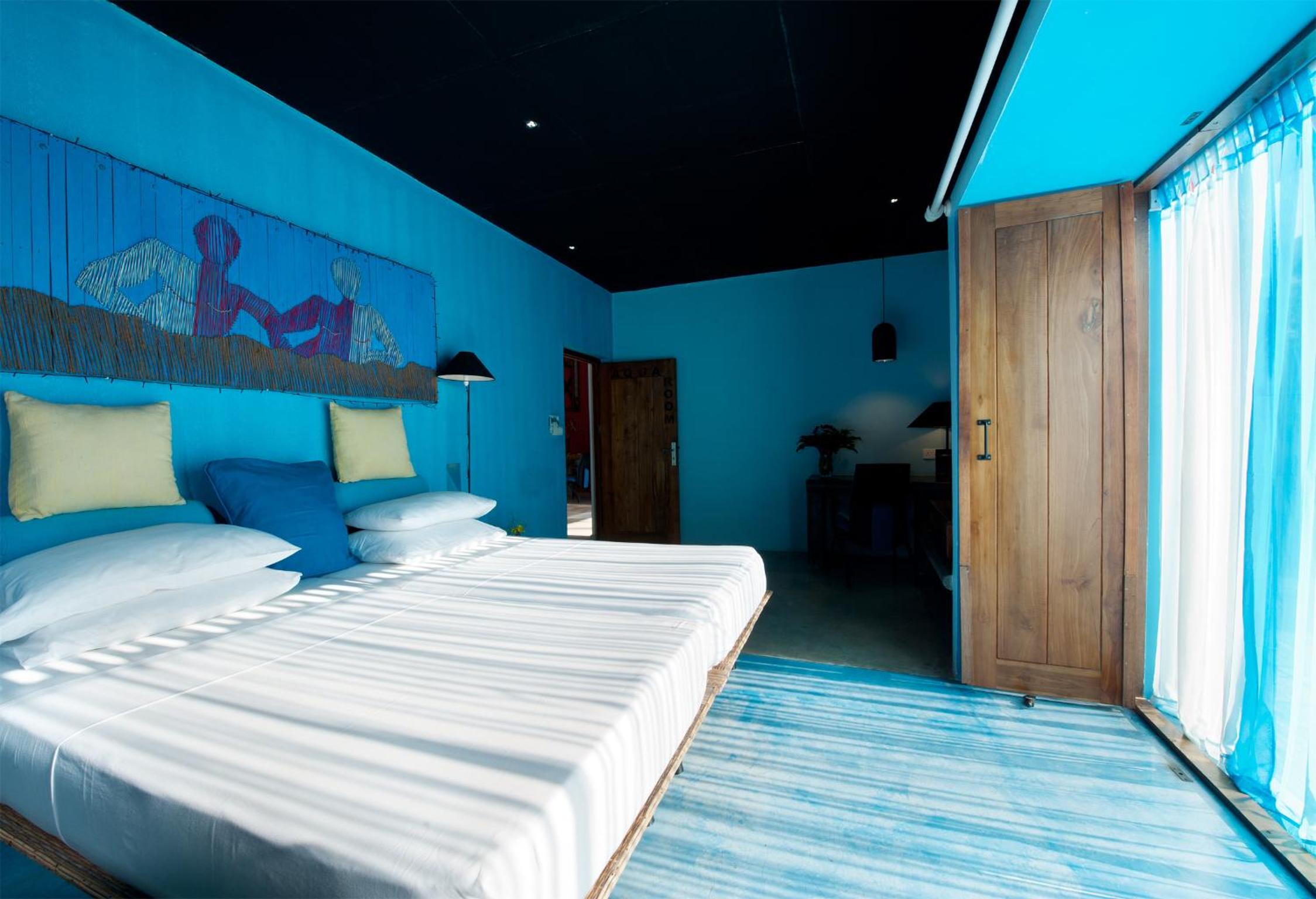 Deluxe Double or Twin Room with Pool View - Photo 3