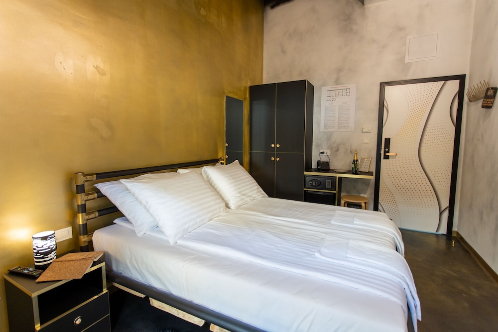 Heritage Room with Balcony photo 1