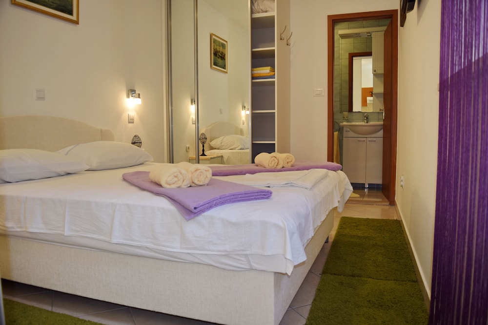 Studio-Apartment mit eigenem Bad für 2