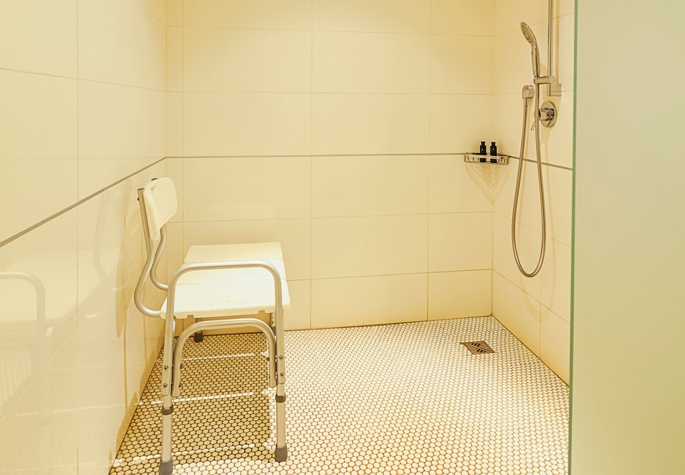 Paraplegic room photo 2