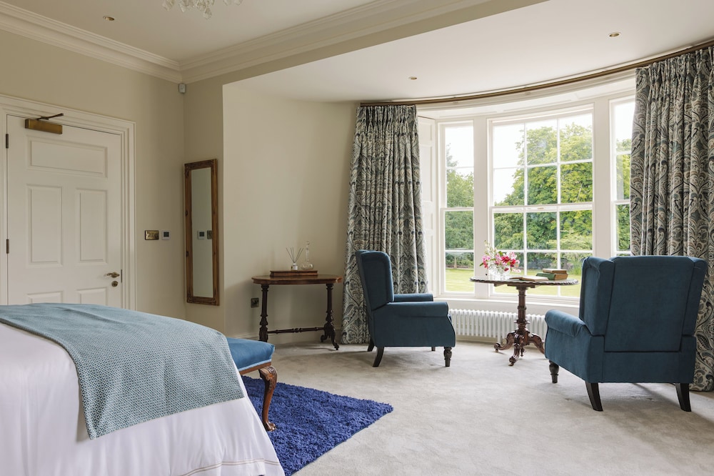 Suite, Bathtub (Bann Suite) photo 1